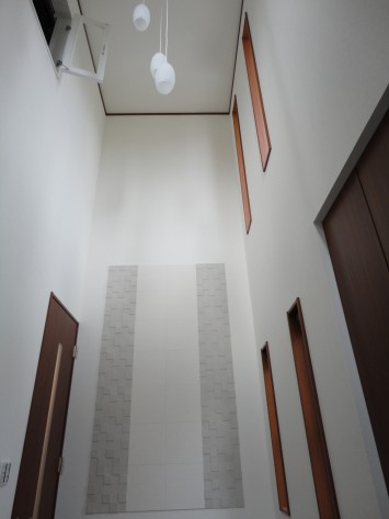 吹き抜け　天井